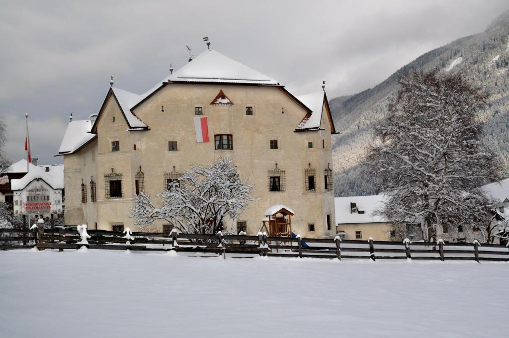 Hôtel Ansitz Heufler à Rasun di Sopra Extérieur photo