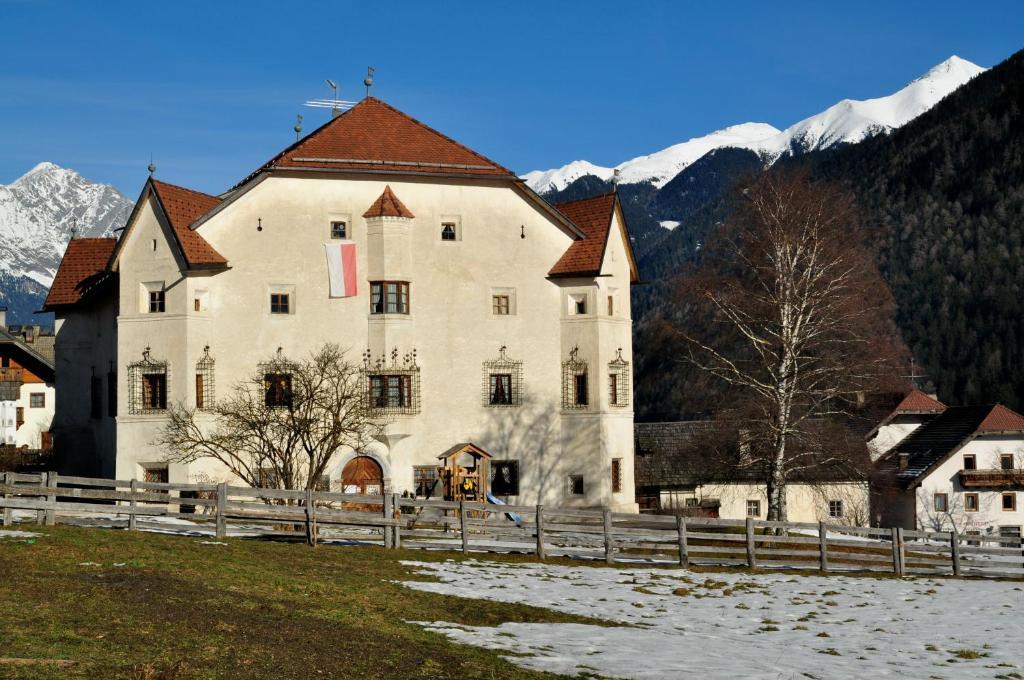 Hôtel Ansitz Heufler à Rasun di Sopra Extérieur photo