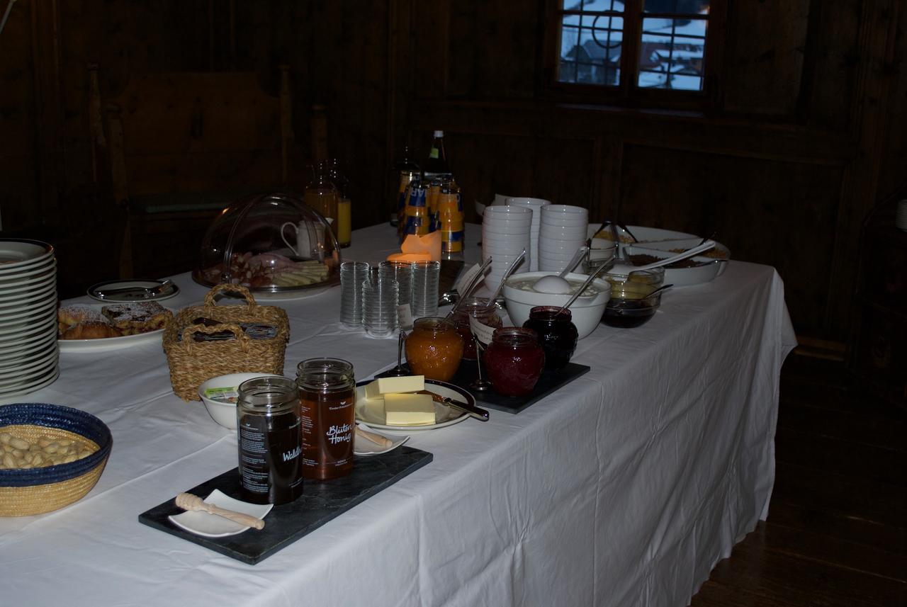 Hôtel Ansitz Heufler à Rasun di Sopra Extérieur photo